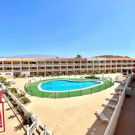 Estudio En Tenerife Sur Con Piscina Y Wifi